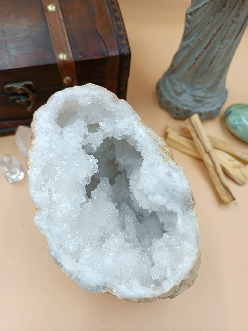 Géode de cristal de roche - Minéraux et Cristaux